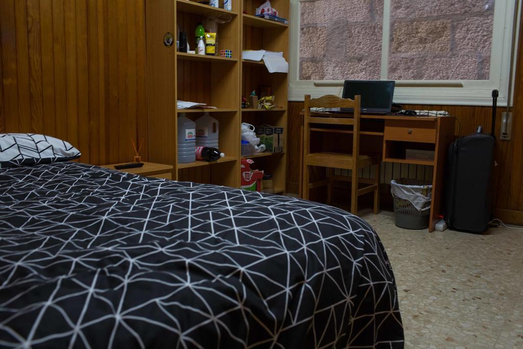 Residencia Molares 5 Apartment Vigo Bagian luar foto