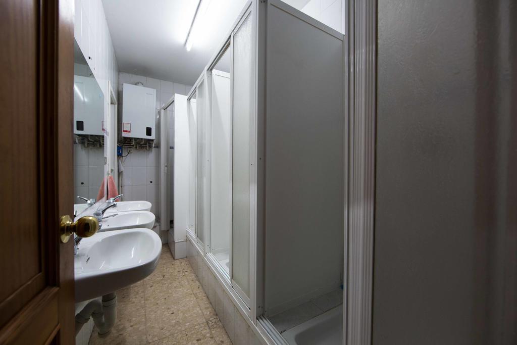 Residencia Molares 5 Apartment Vigo Bagian luar foto